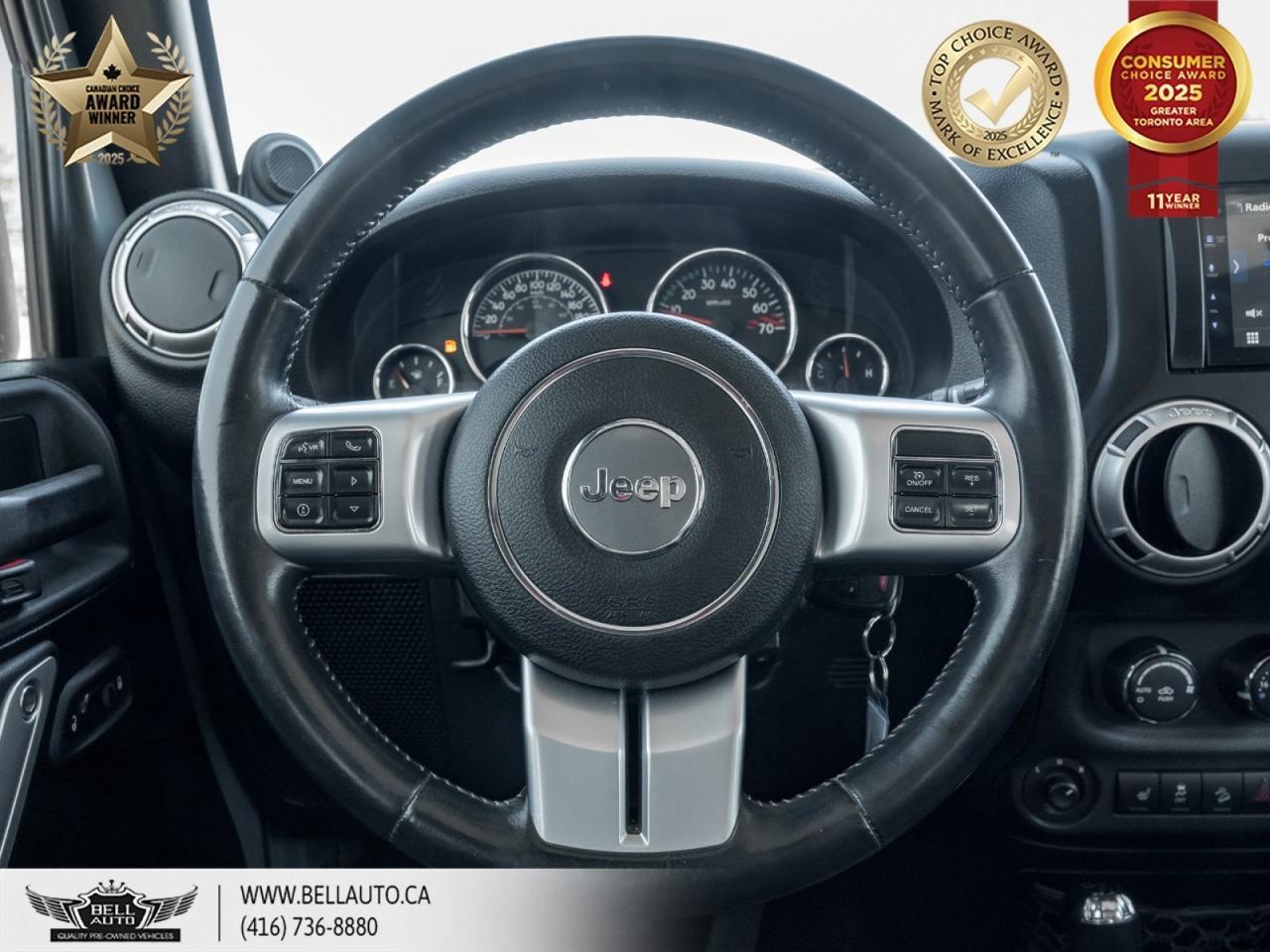 2014 Jeep Wrangler Unlimited Rubicon | APPLE CARPLAY® | LEATHER | FOG LIGHTS | TOW HITCH | DSR | NO ACCIDENT | CLEAN CARFAX Toronto ON