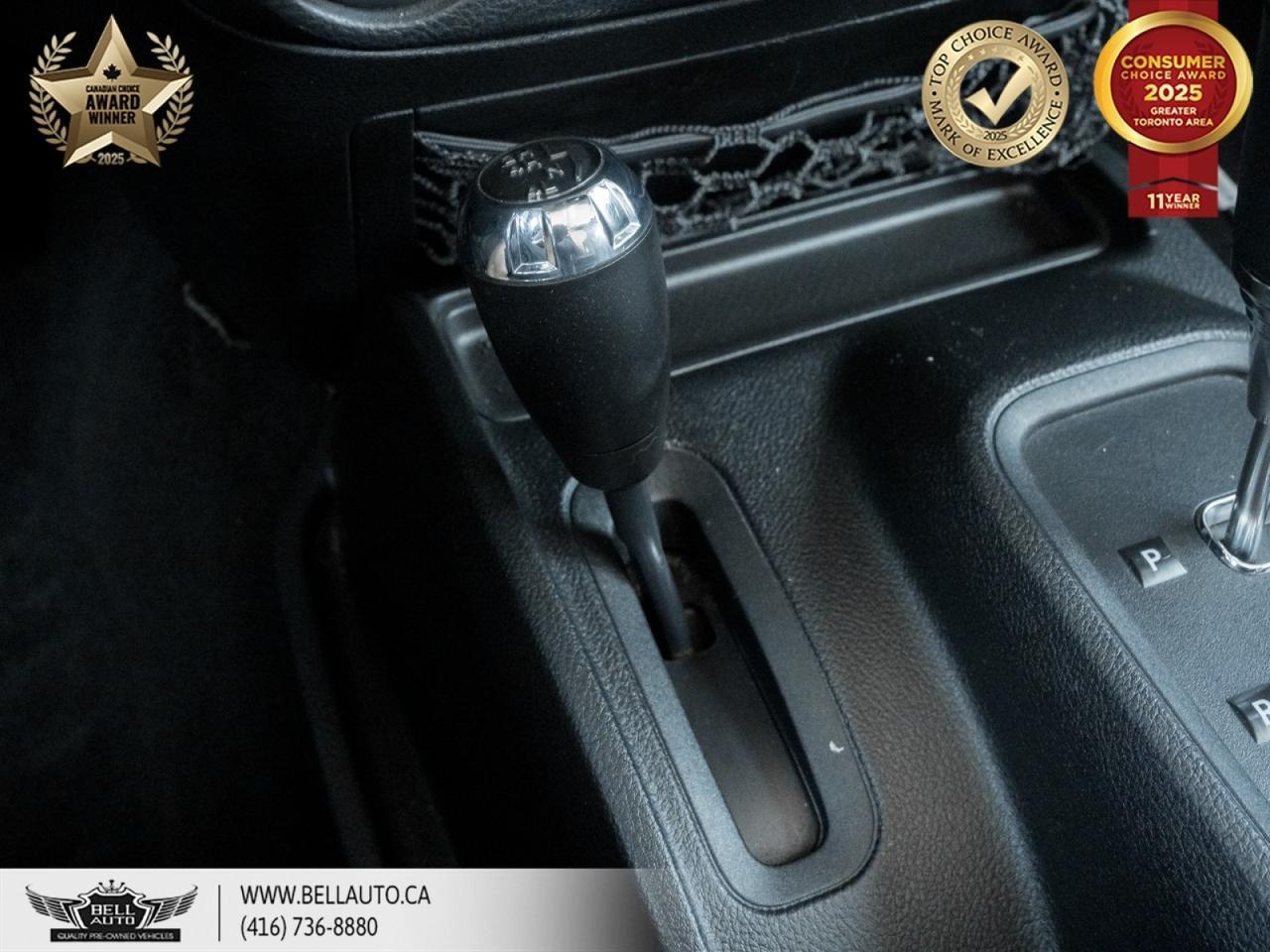 2014 Jeep Wrangler Unlimited Rubicon | APPLE CARPLAY® | LEATHER | FOG LIGHTS | TOW HITCH | DSR | NO ACCIDENT | CLEAN CARFAX Toronto ON