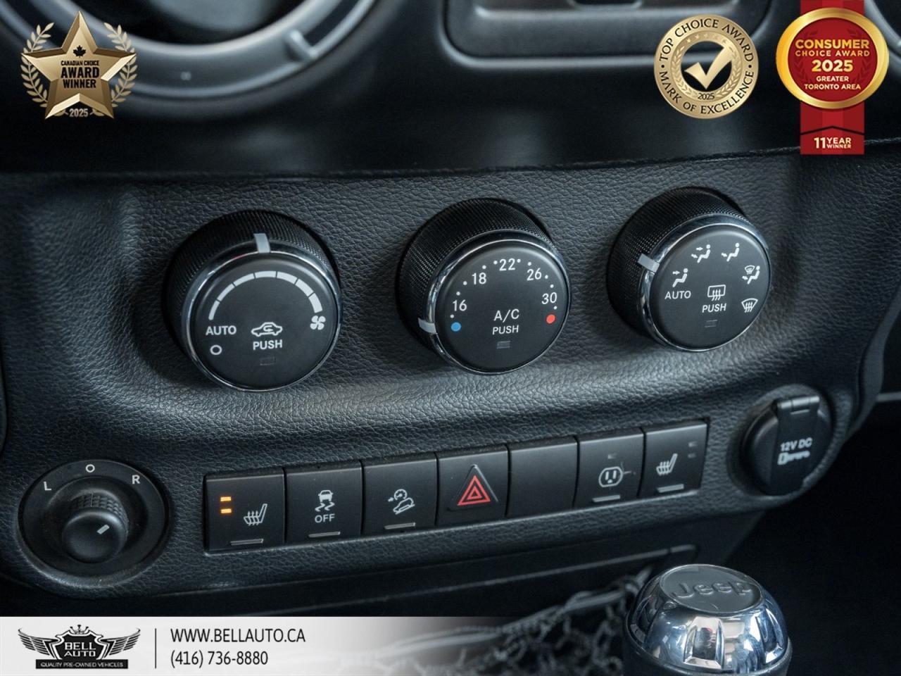 2014 Jeep Wrangler Unlimited Rubicon | APPLE CARPLAY® | LEATHER | FOG LIGHTS | TOW HITCH | DSR | NO ACCIDENT | CLEAN CARFAX Toronto ON