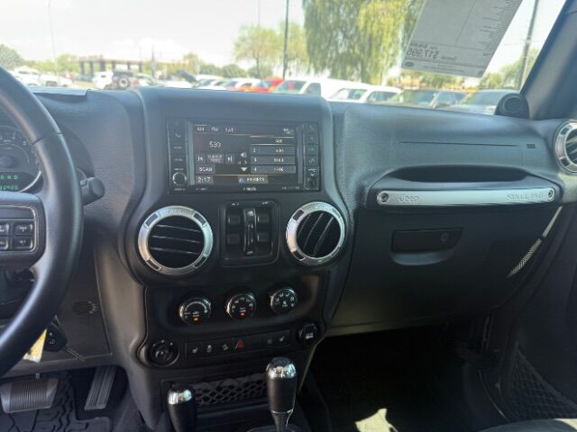 2014 Jeep Wrangler Unlimited Sahara 4WD Mesa AZ