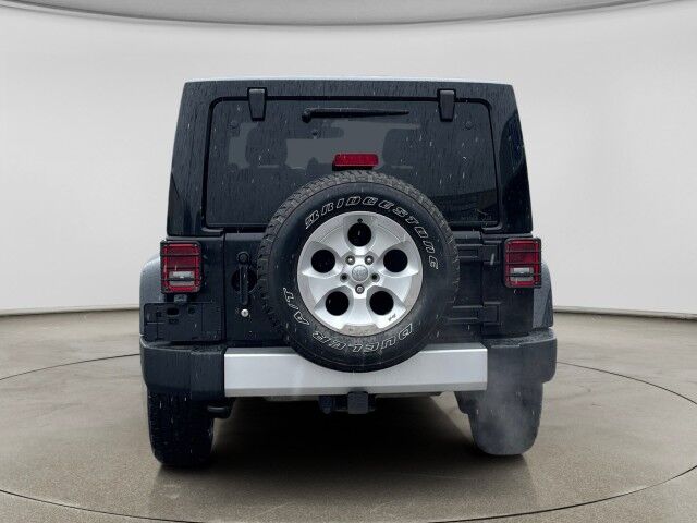 2014 Jeep Wrangler Unlimited Sahara Cleveland OH