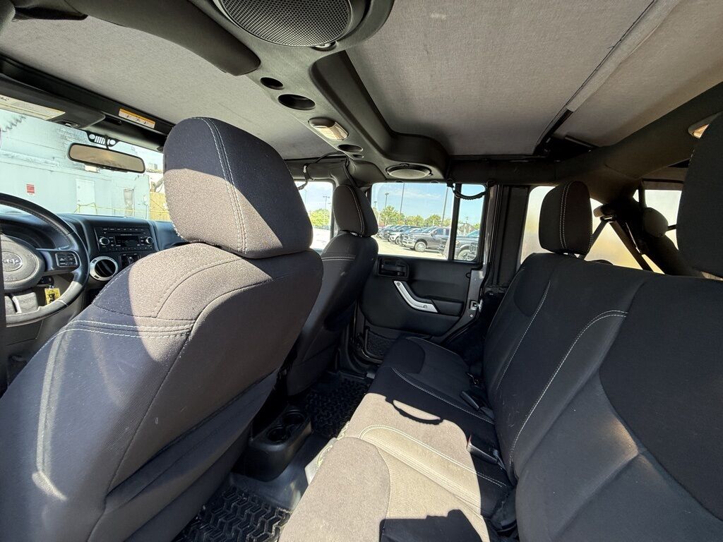 2014 Jeep Wrangler Unlimited Sahara Crestwood KY