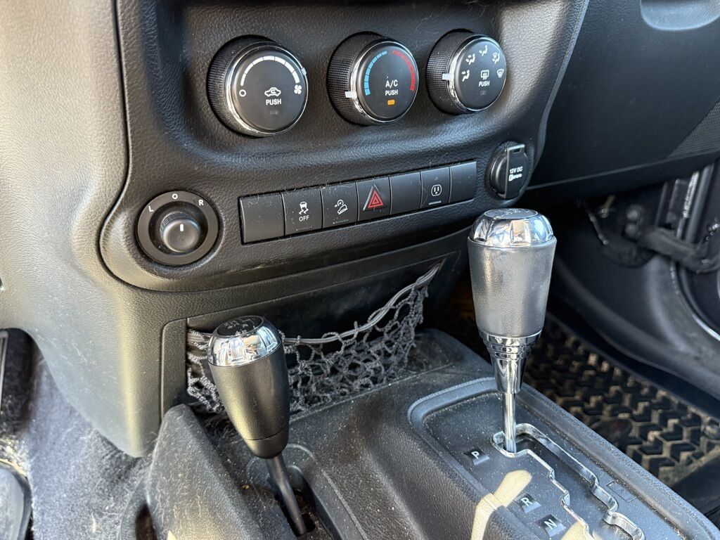 2014 Jeep Wrangler Unlimited Sahara Crestwood KY