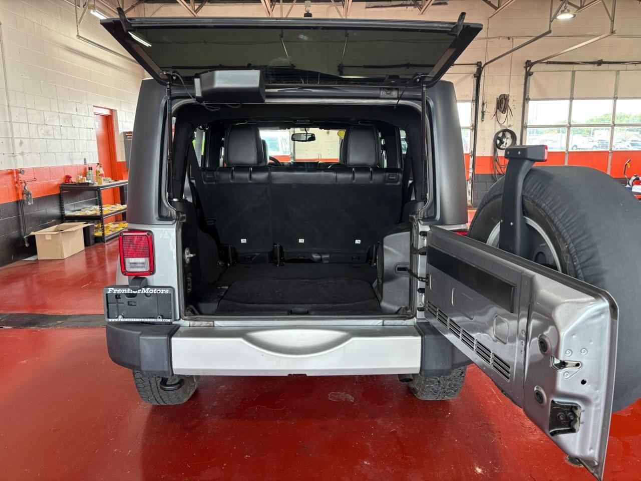 2014 Jeep Wrangler Unlimited Sahara Franklin OH