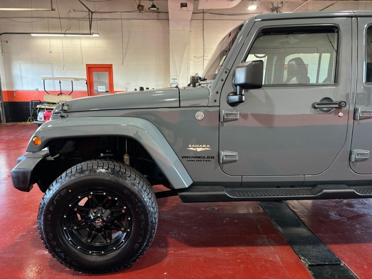 2014 Jeep Wrangler Unlimited Sahara Franklin OH