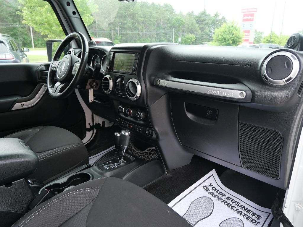 2014 Jeep Wrangler Unlimited Sahara Mt Pleasant MI