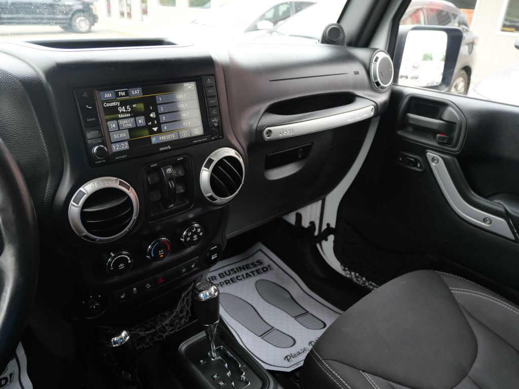 2014 Jeep Wrangler Unlimited Sahara Mt Pleasant MI