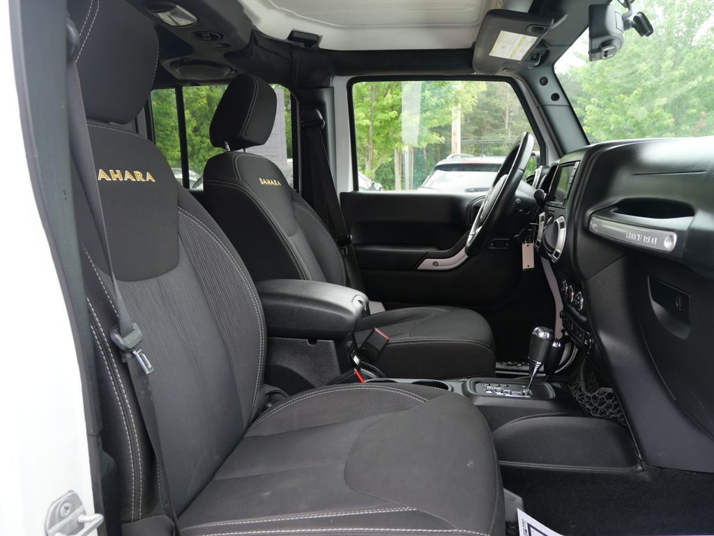 2014 Jeep Wrangler Unlimited Sahara Mt Pleasant MI