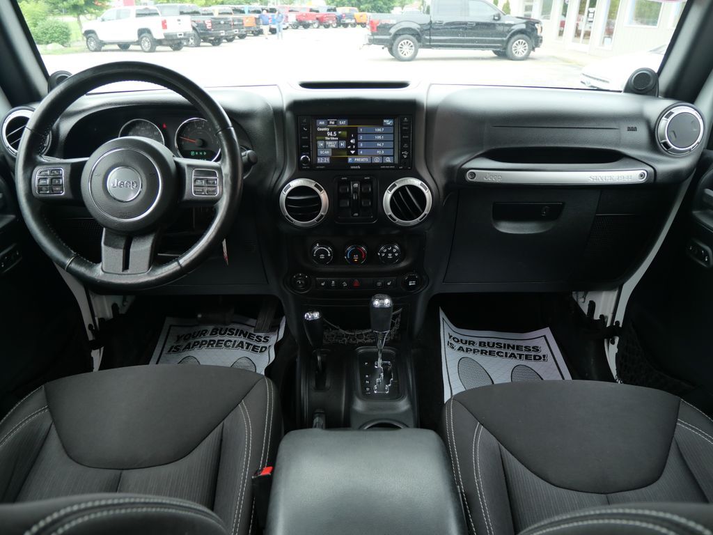 2014 Jeep Wrangler Unlimited Sahara Mt Pleasant MI