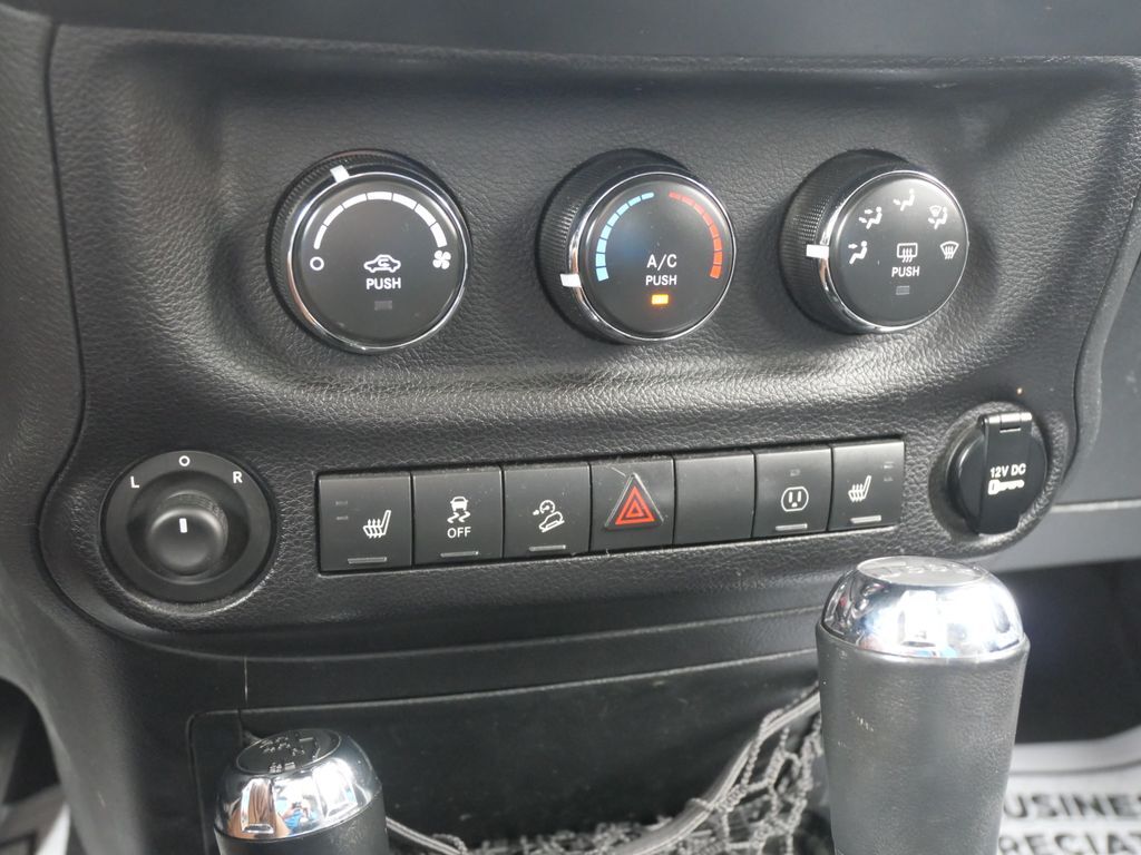 2014 Jeep Wrangler Unlimited Sahara Mt Pleasant MI