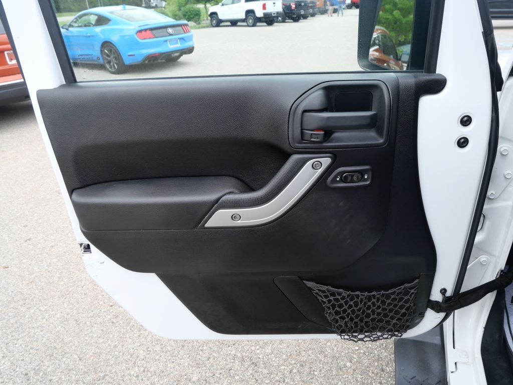 2014 Jeep Wrangler Unlimited Sahara Mt Pleasant MI