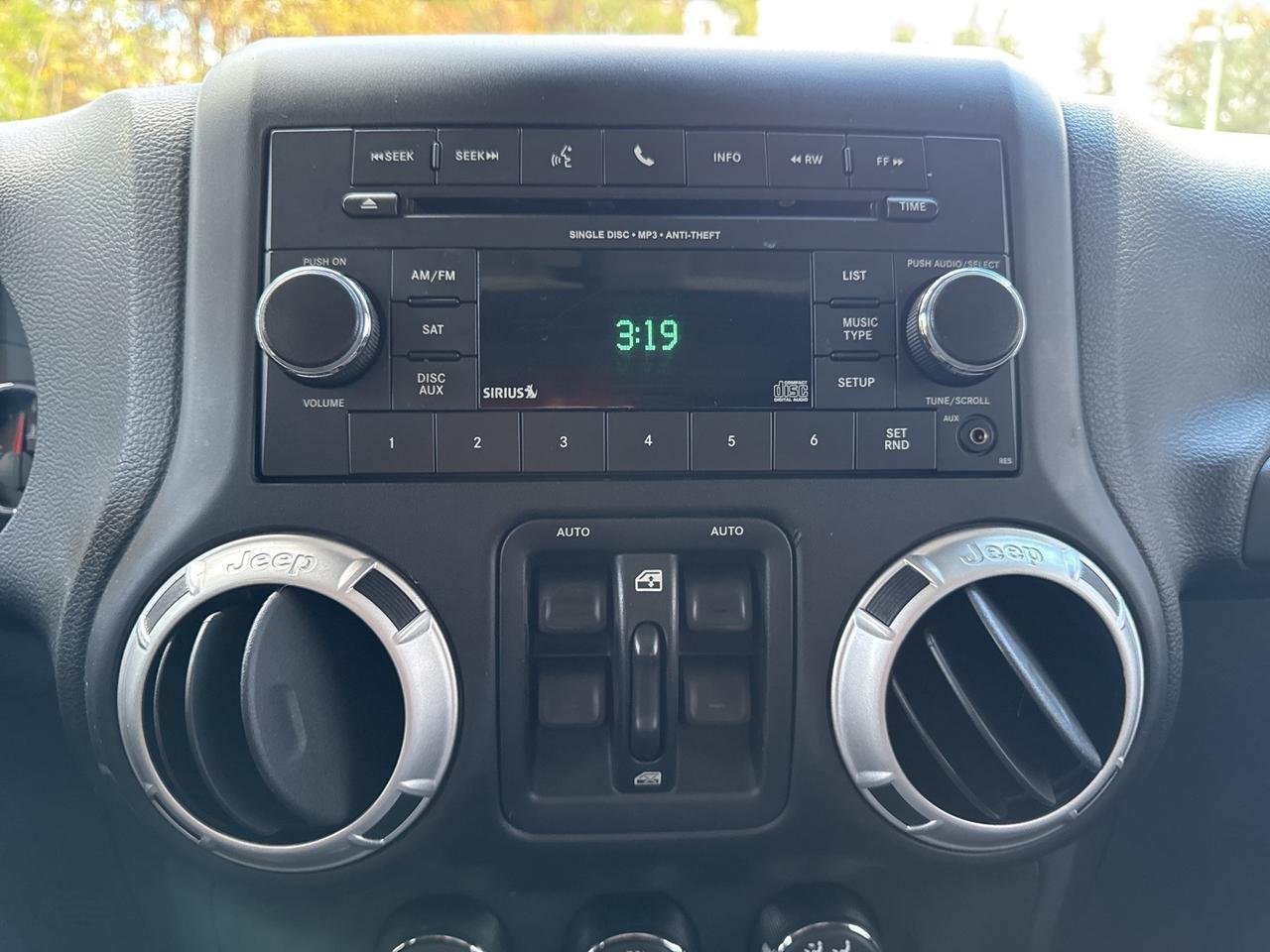 2014 Jeep Wrangler Unlimited Sahara Warrenton VA