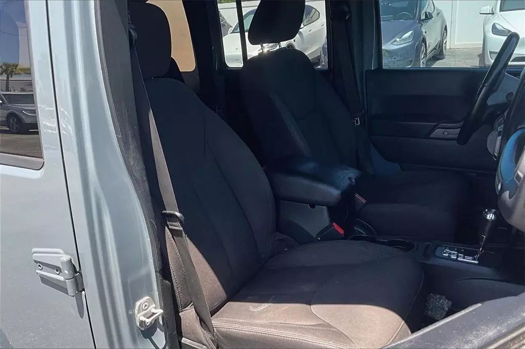 2014 Jeep Wrangler Unlimited Sport S SUV 4D Maitland FL