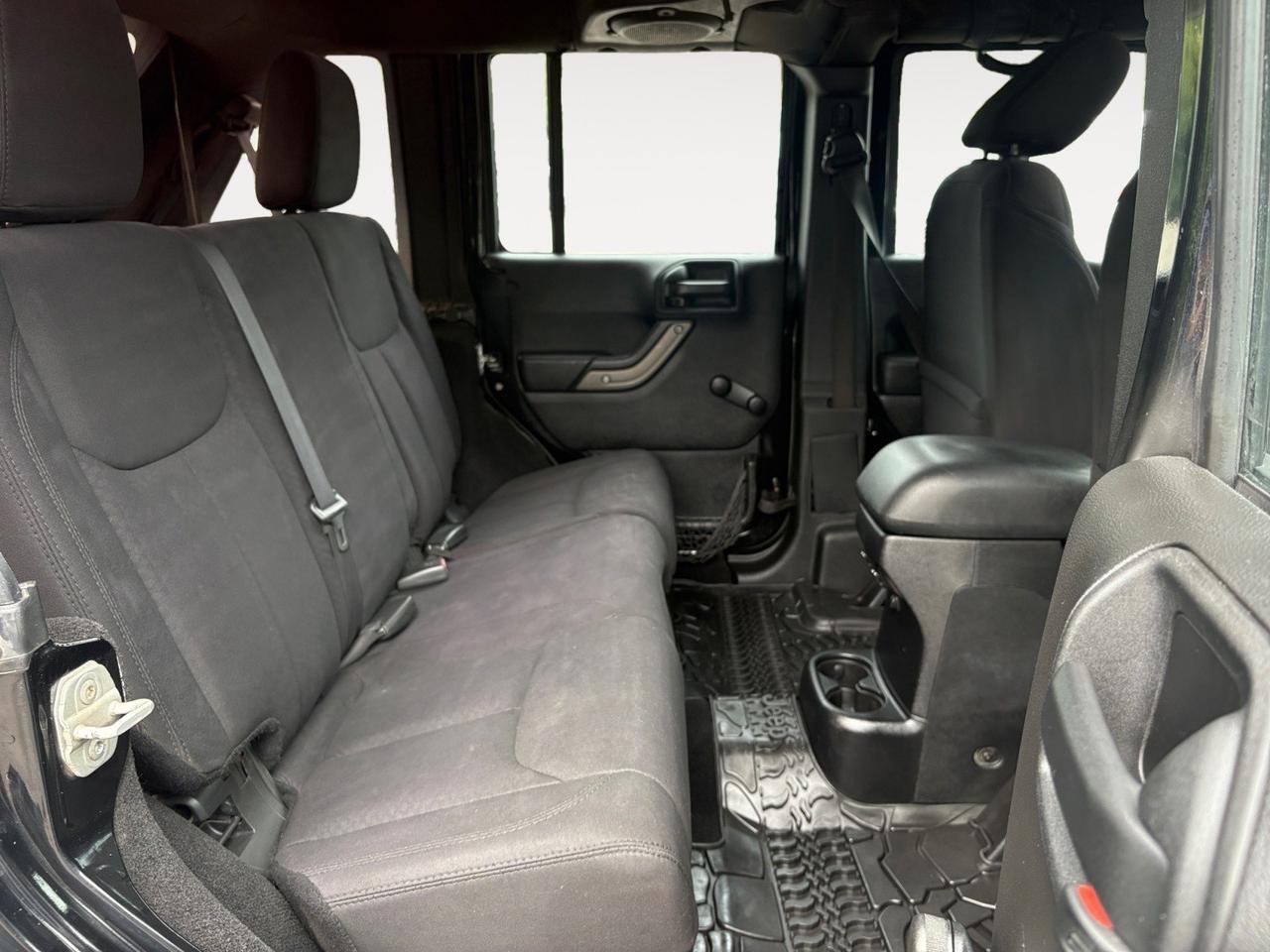 2014 Jeep Wrangler Unlimited Willys Wheeler, BLUETOOTH, SOFT TOP, BLUETOOTH, UCONNECT, FENDER FLARES, TOW PACKAGE, GET JEEPIN THIS SUMMER! Virginia Beach VA