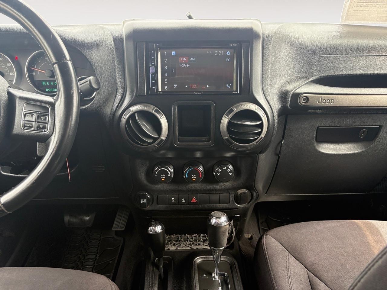 2014 Jeep Wrangler Unlimited Willys Wheeler, BLUETOOTH, SOFT TOP, BLUETOOTH, UCONNECT, FENDER FLARES, TOW PACKAGE, GET JEEPIN THIS SUMMER! Virginia Beach VA