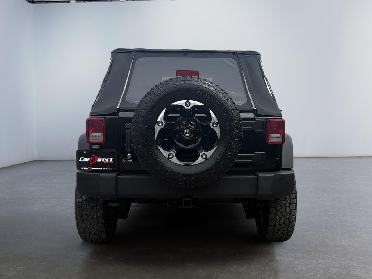 2014 Jeep Wrangler Unlimited Willys Wheeler, BLUETOOTH, SOFT TOP, BLUETOOTH, UCONNECT, FENDER FLARES, TOW PACKAGE, GET JEEPIN THIS SUMMER! Virginia Beach VA