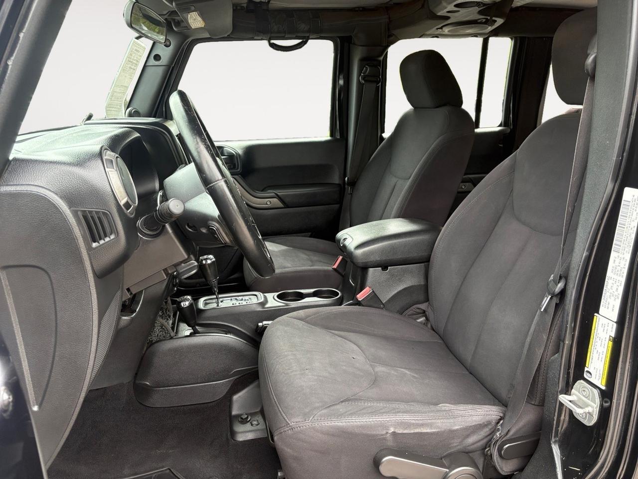 2014 Jeep Wrangler Unlimited Willys Wheeler, BLUETOOTH, SOFT TOP, BLUETOOTH, UCONNECT, FENDER FLARES, TOW PACKAGE, GET JEEPIN THIS SUMMER! Virginia Beach VA