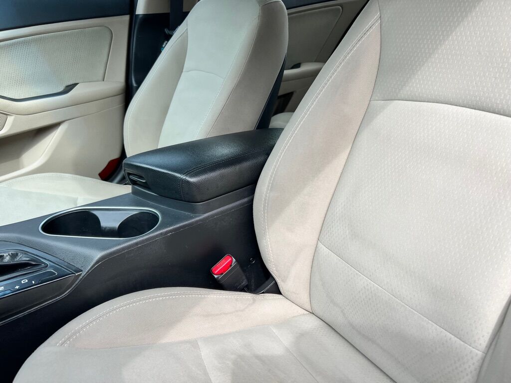 2014 KIA OPTIMA LX Des Moines WA