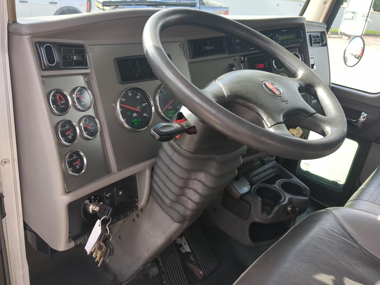 2014 Kenworth T3 Appleton WI