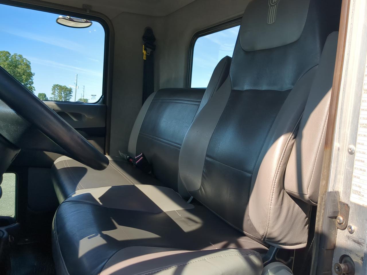 2014 Kenworth T3 Winder GA