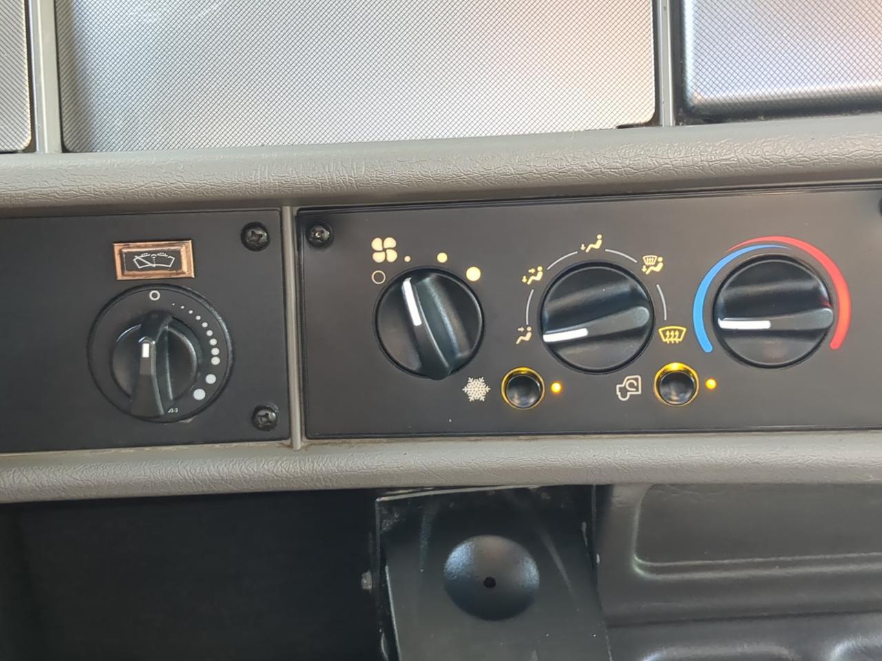 2014 Kenworth T3 Winder GA