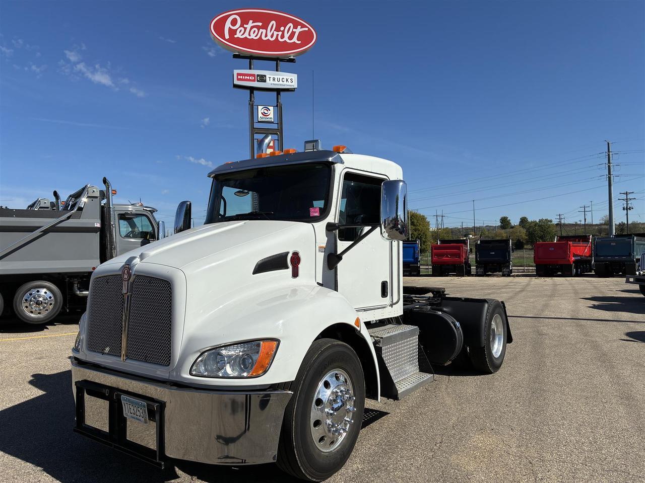 2014 Kenworth T370 Non-Sleeper