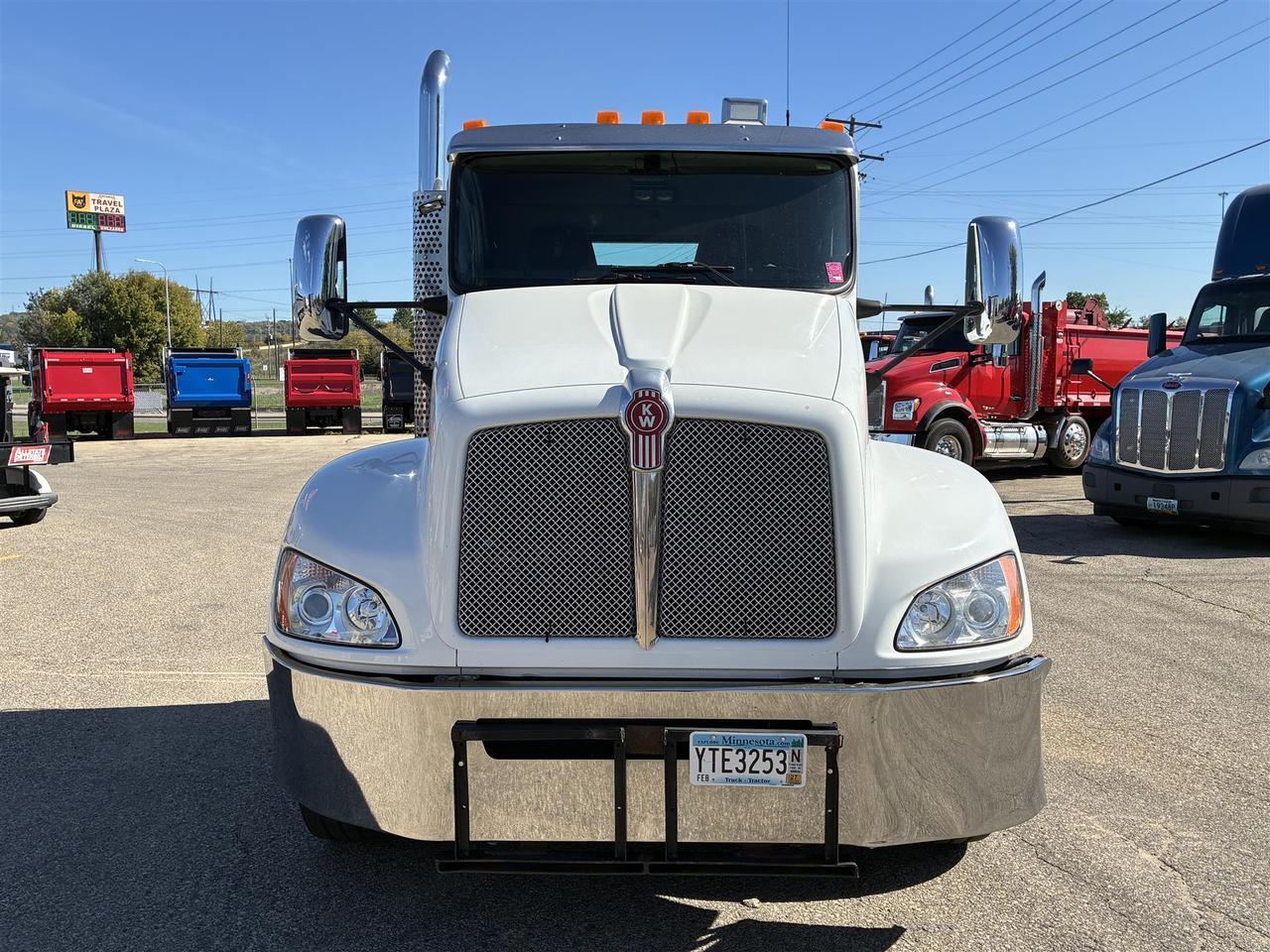 2014 Kenworth T370 Non-Sleeper