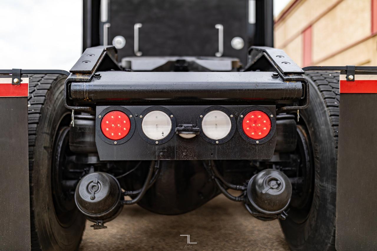 2014 Kenworth W-900 Tractor Sleeper Red Deer AB