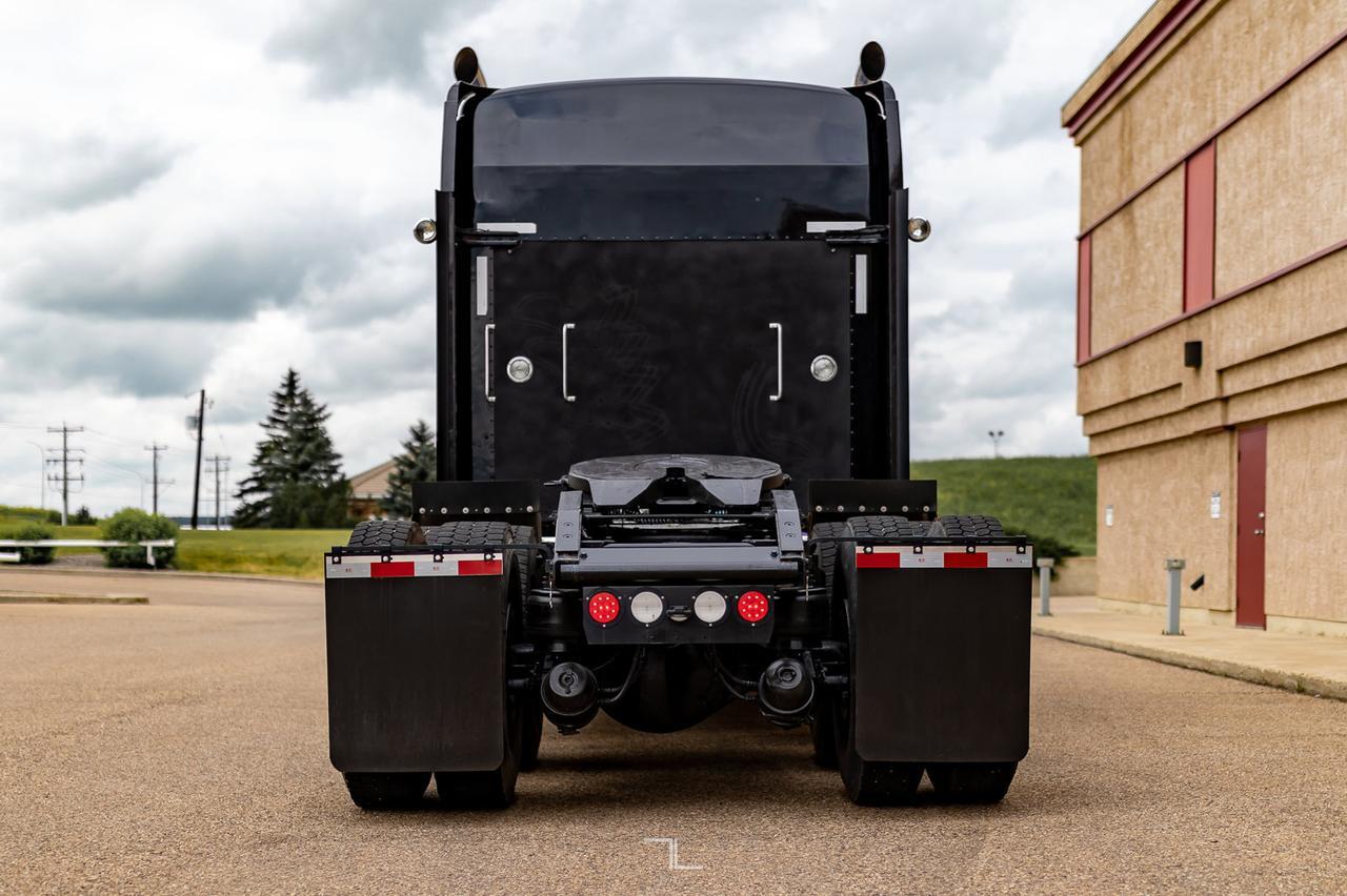 2014 Kenworth W-900 Tractor Sleeper Red Deer AB