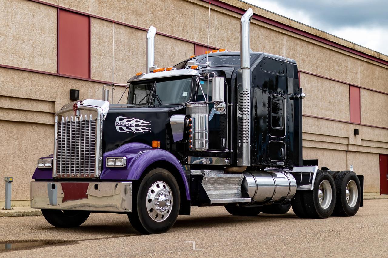 2014 Kenworth W-900 Tractor Sleeper Red Deer AB