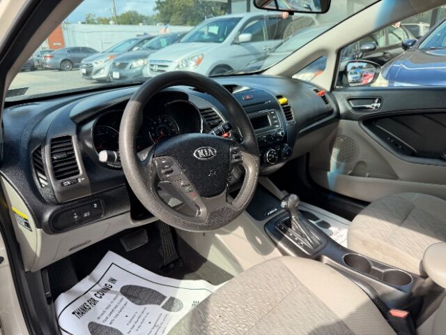 2014 Kia Forte . Norfolk VA