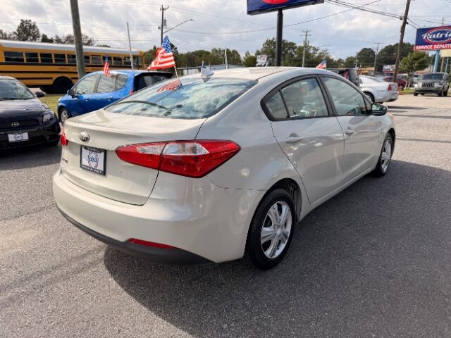 2014 Kia Forte . Norfolk VA