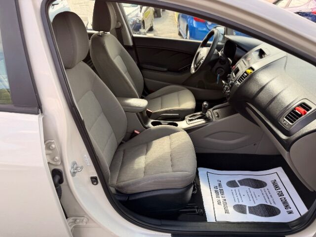2014 Kia Forte . Norfolk VA