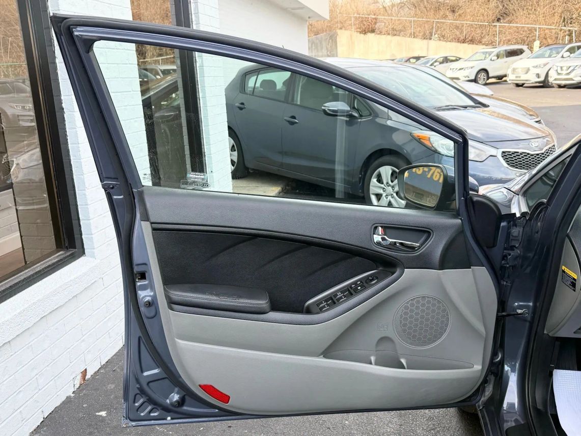 2014 Kia Forte LX Sedan 4D Cincinnati OH