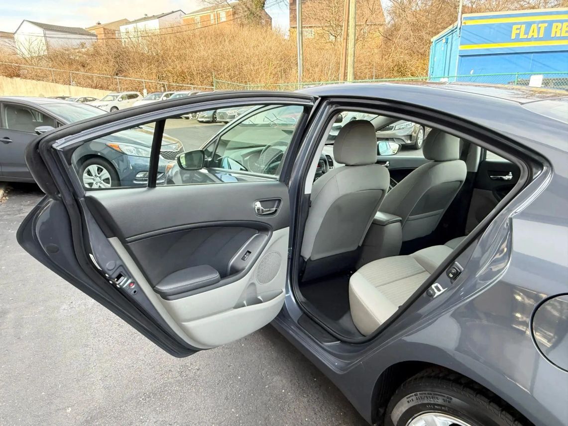 2014 Kia Forte LX Sedan 4D Cincinnati OH