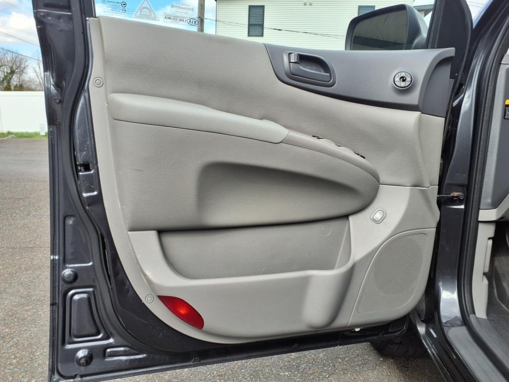 2014 Kia Sedona LX Levittown PA