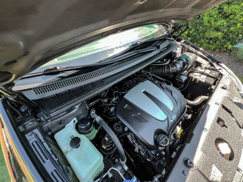 2014 Kia Sedona LX Wilmington NC
