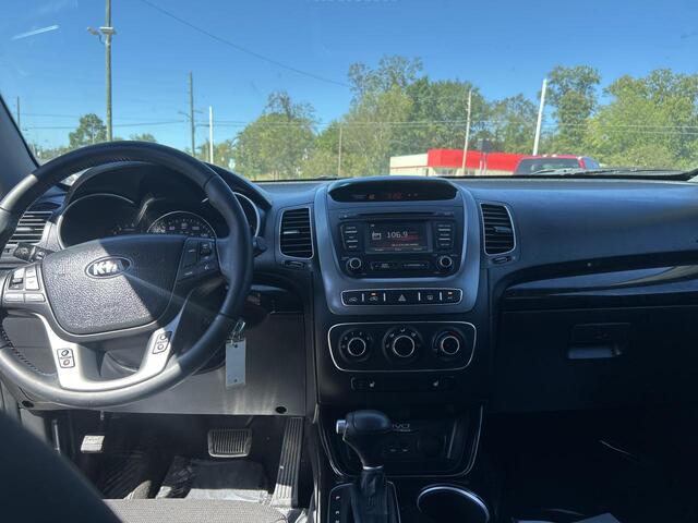 2014 Kia Sorento LX Meridian MS 2014 Kia Sorento LX Meridian MS