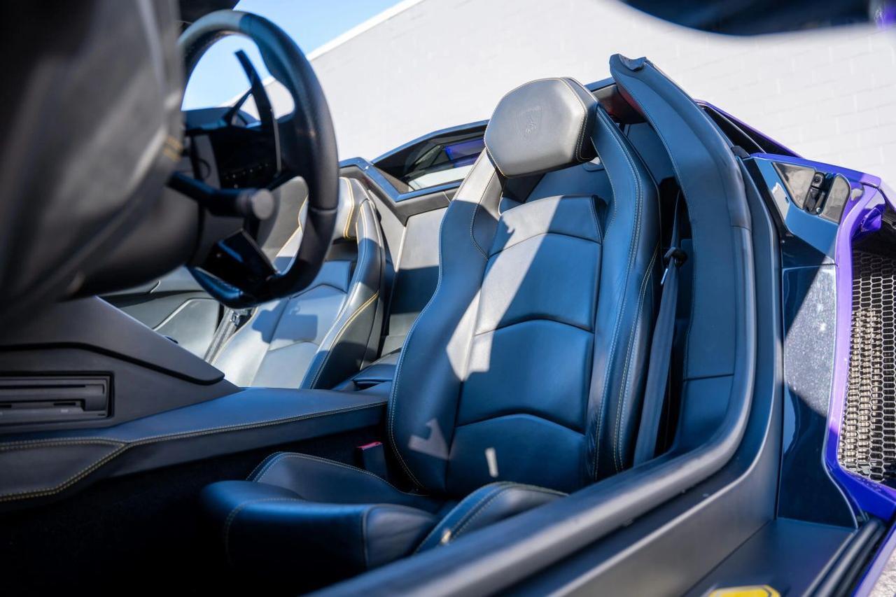 2014 Lamborghini Aventador