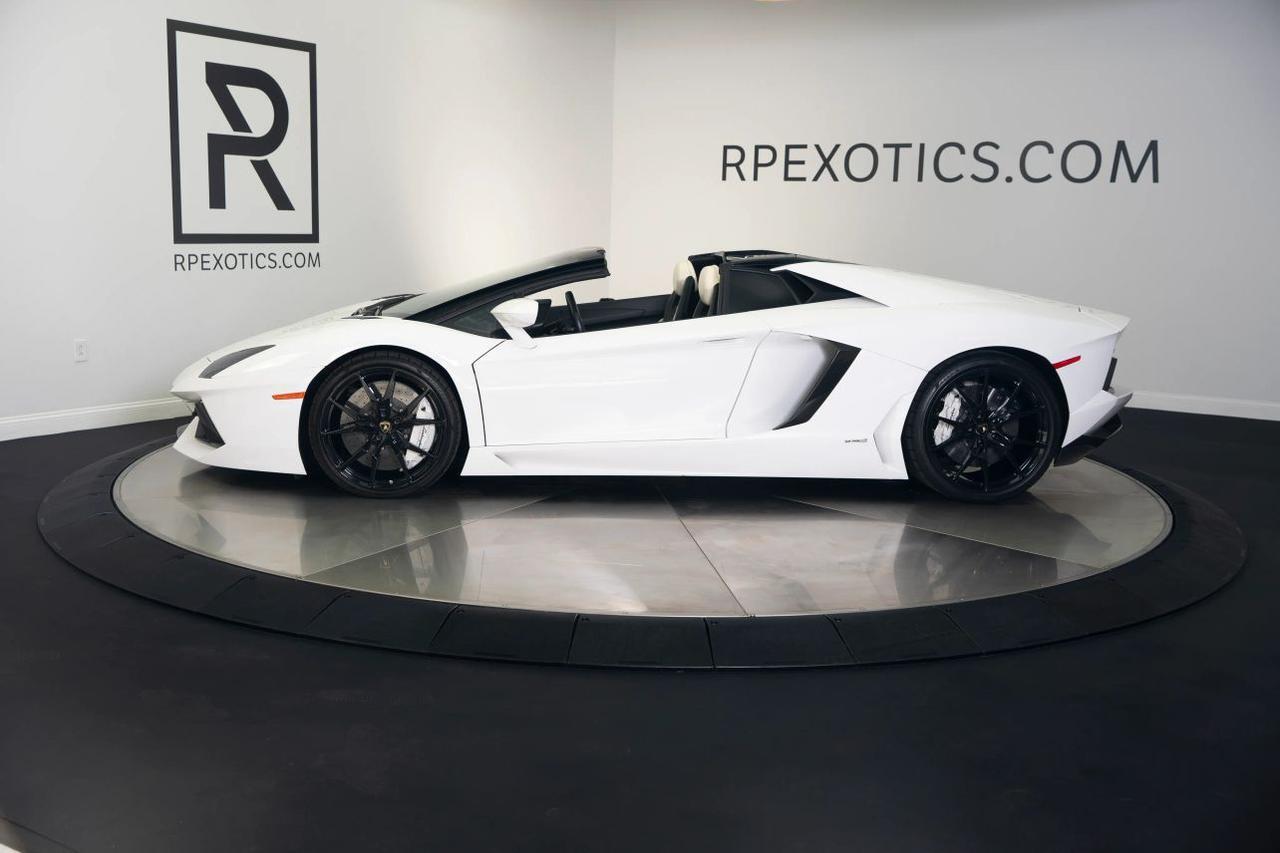 2014 Lamborghini Aventador