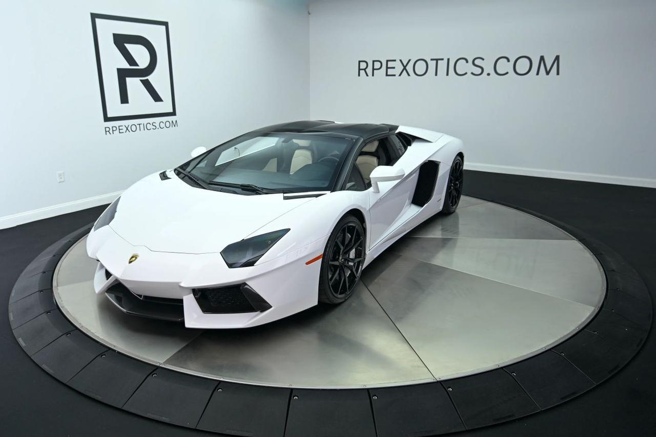 2014 Lamborghini Aventador