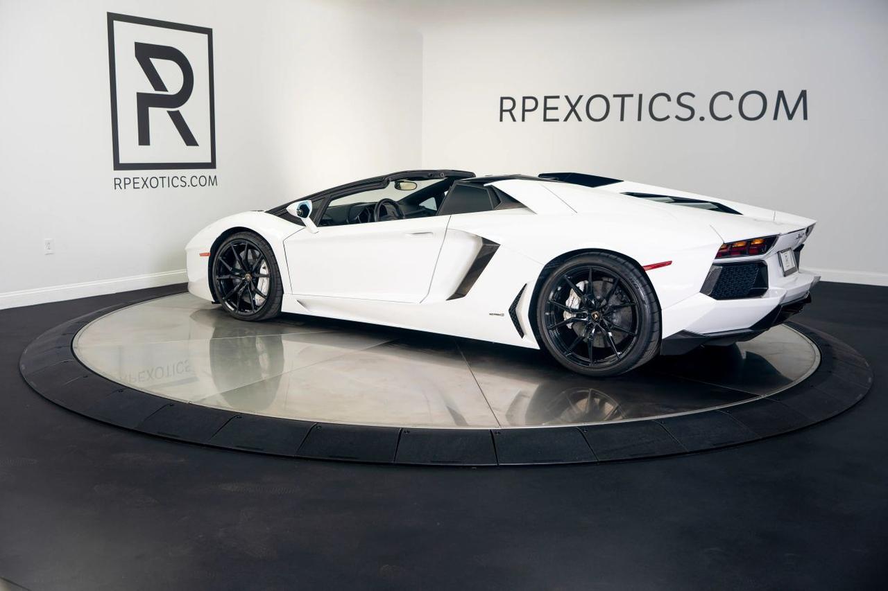 2014 Lamborghini Aventador