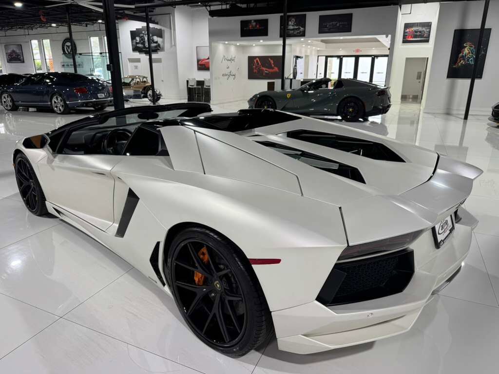 2014 Lamborghini Aventador Roadster Bianco Canopus paint, Sensonum audio system AND MUCH MORE!! Fort Lauderdale FL