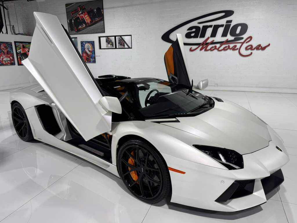 2014 Lamborghini Aventador Roadster Bianco Canopus paint, Sensonum audio system AND MUCH MORE!! Fort Lauderdale FL