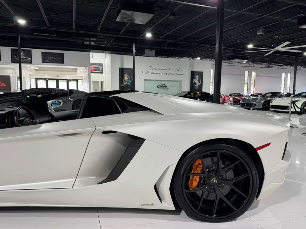 2014 Lamborghini Aventador Roadster Bianco Canopus paint, Sensonum audio system AND MUCH MORE!! Fort Lauderdale FL