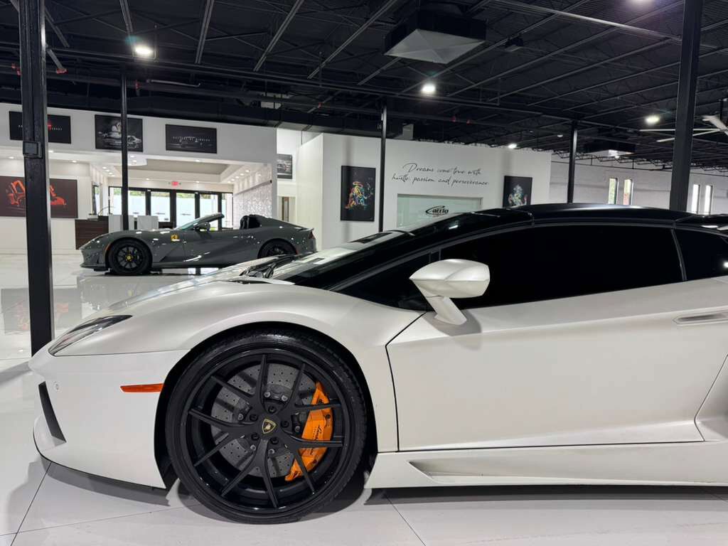 2014 Lamborghini Aventador Roadster Bianco Canopus paint, Sensonum audio system AND MUCH MORE!! Fort Lauderdale FL