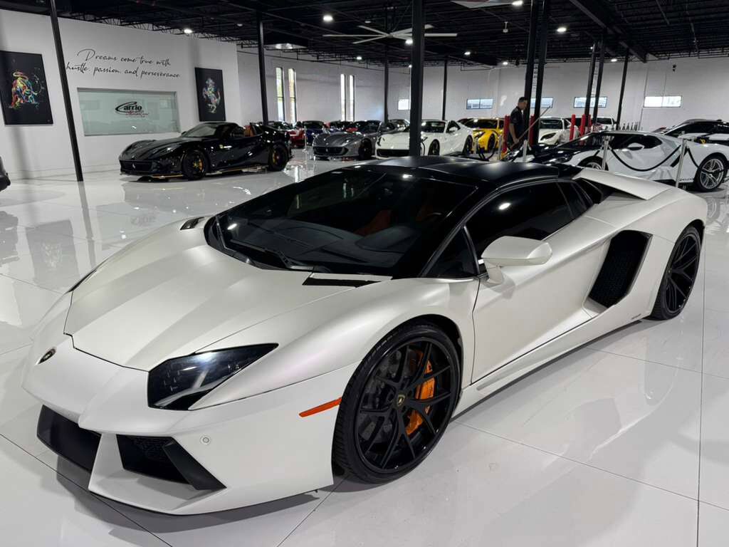 2014 Lamborghini Aventador Roadster Bianco Canopus paint, Sensonum audio system AND MUCH MORE!! Fort Lauderdale FL