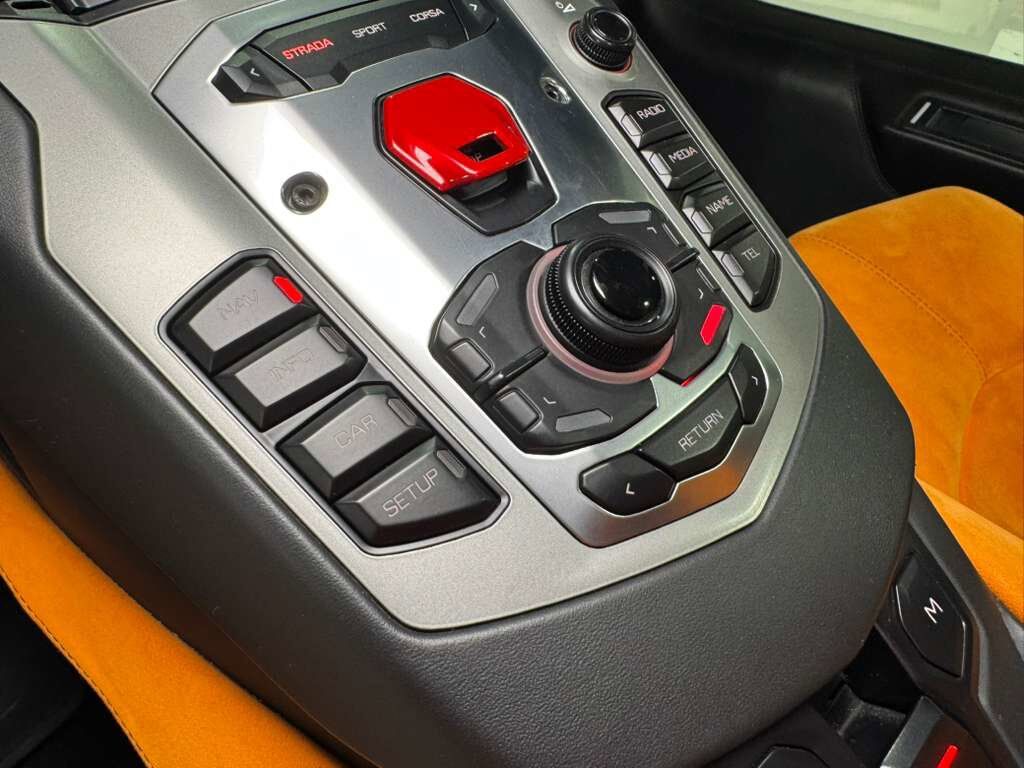 2014 Lamborghini Aventador Roadster Bianco Canopus paint, Sensonum audio system AND MUCH MORE!! Fort Lauderdale FL