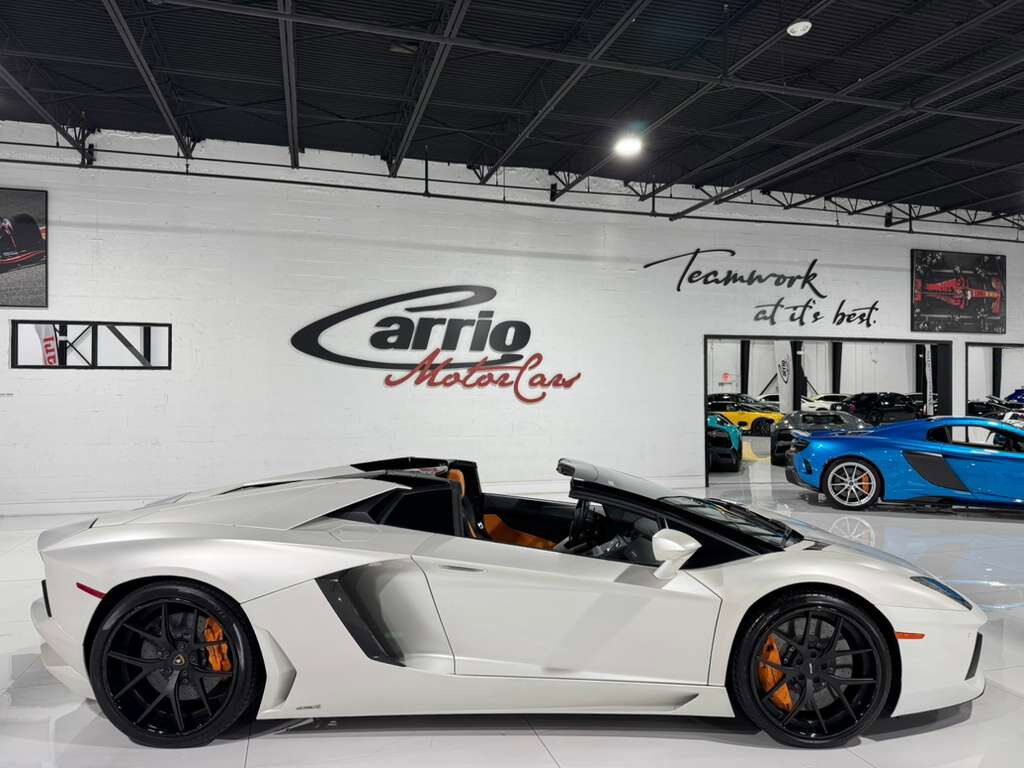 2014 Lamborghini Aventador Roadster Bianco Canopus paint, Sensonum audio system AND MUCH MORE!! Fort Lauderdale FL