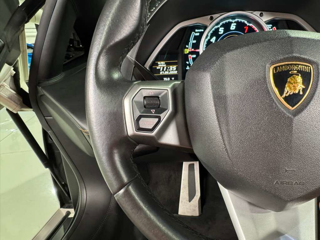 2014 Lamborghini Aventador Roadster Bianco Canopus paint, Sensonum audio system AND MUCH MORE!! Fort Lauderdale FL